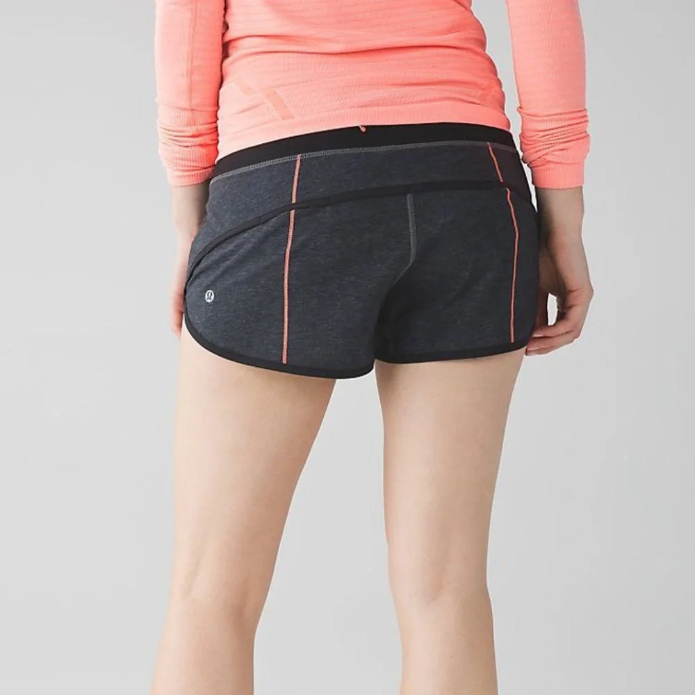 Lululemon Women’s Speed Short - Picture 6 of 7
